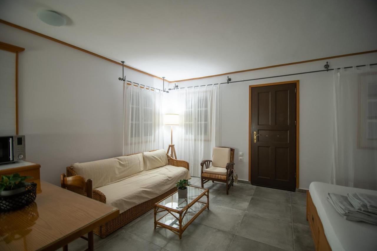 Lotos Beach Home Kini Exterior foto