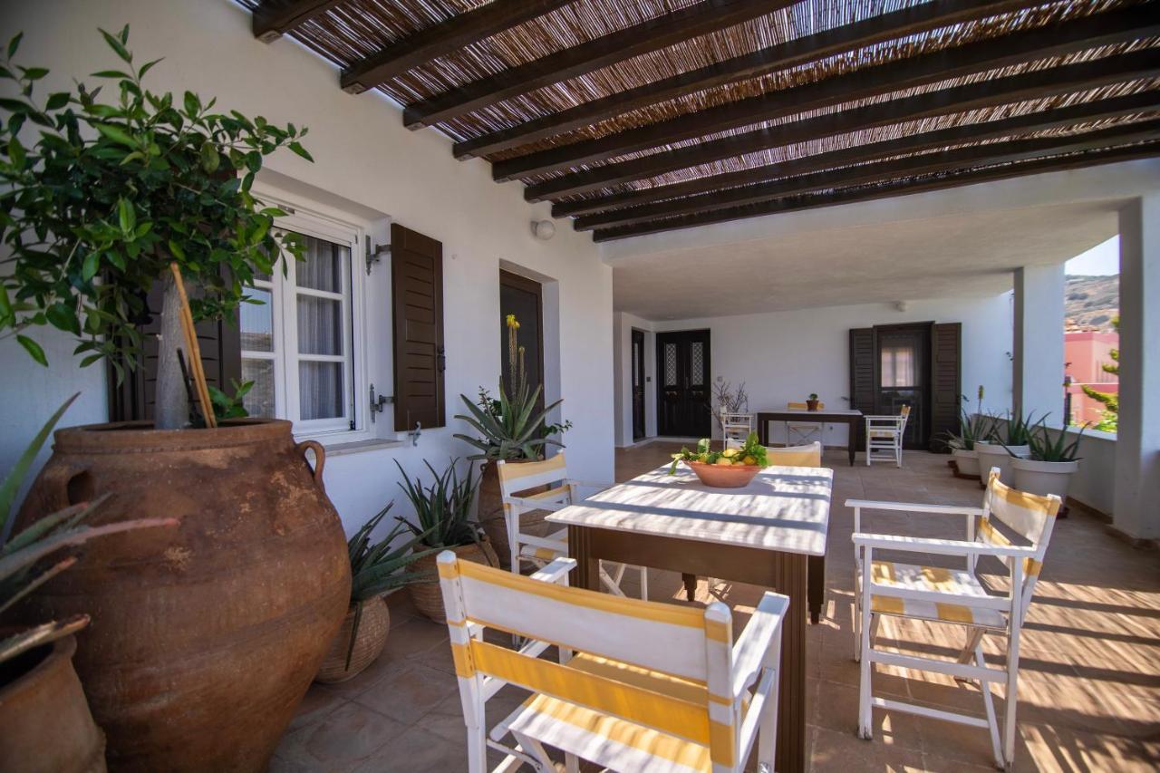 Lotos Beach Home Kini Exterior foto